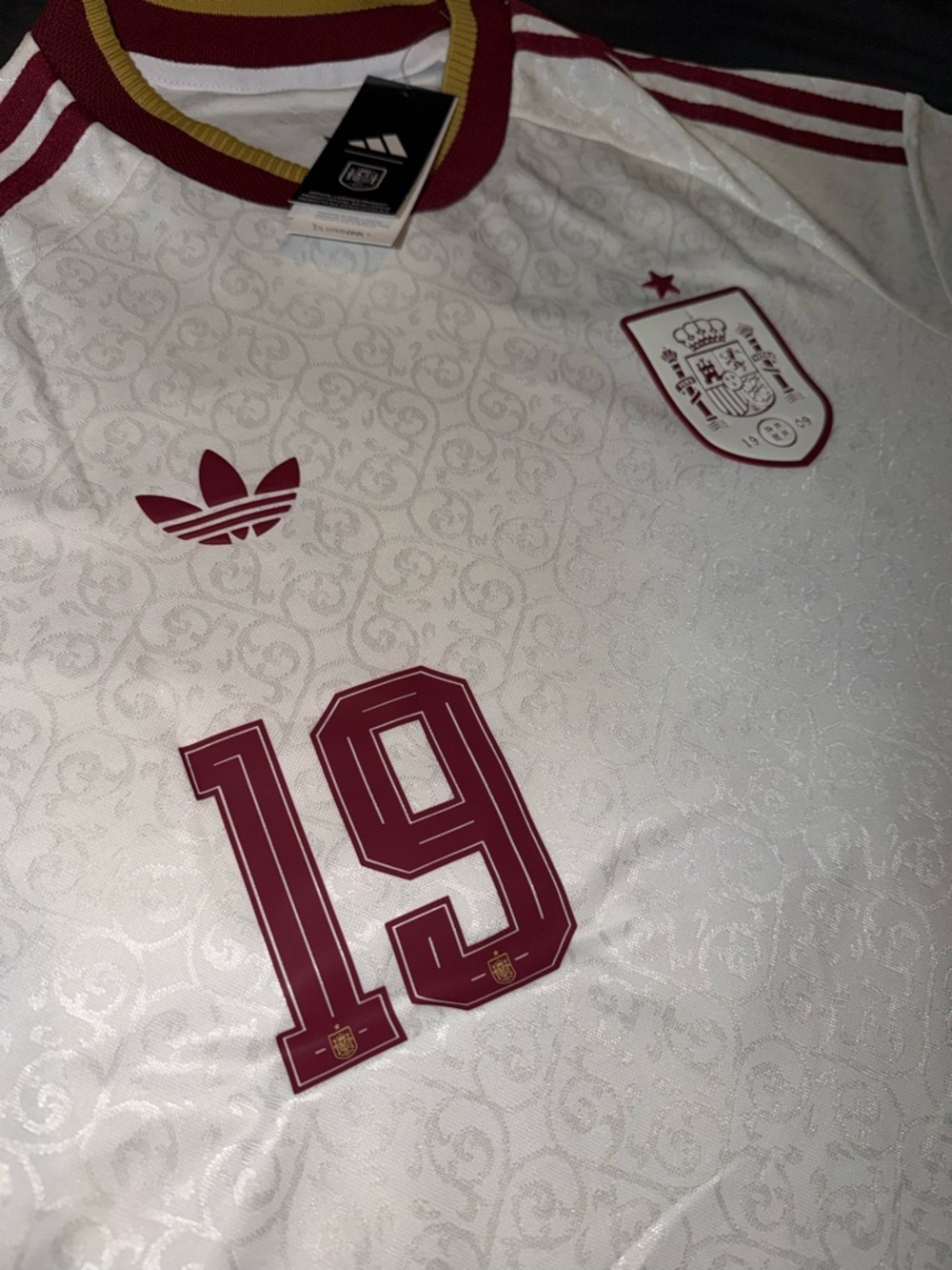 Spain Away 2026 World Cup #19 LAMINE YAMAL Slim Fit - Picture 3 of 7